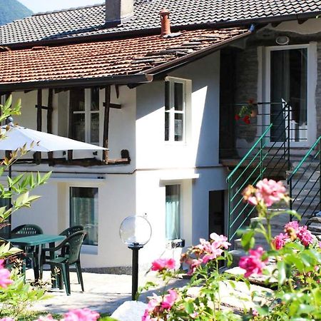 Rivacanze Apartments Laglio Eksteriør billede