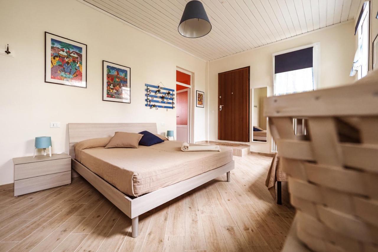 Rivacanze Apartments Laglio Eksteriør billede