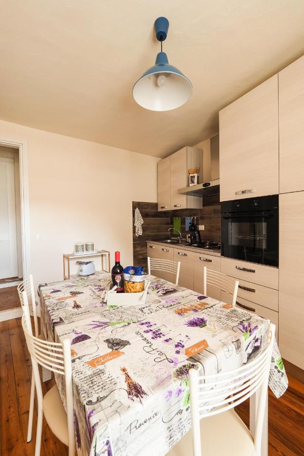 Rivacanze Apartments Laglio Eksteriør billede