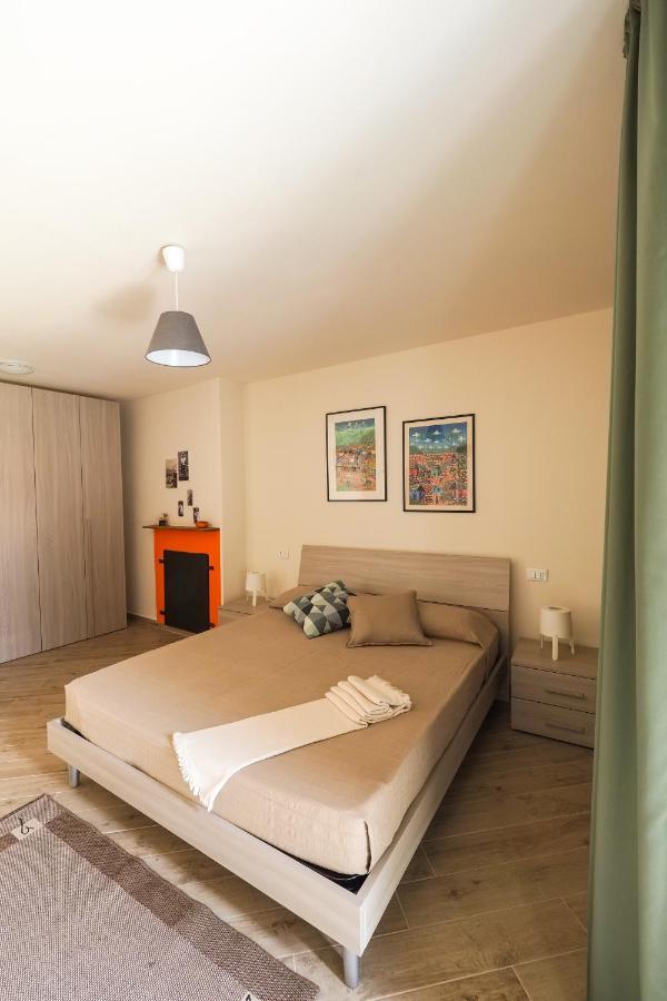 Rivacanze Apartments Laglio Eksteriør billede
